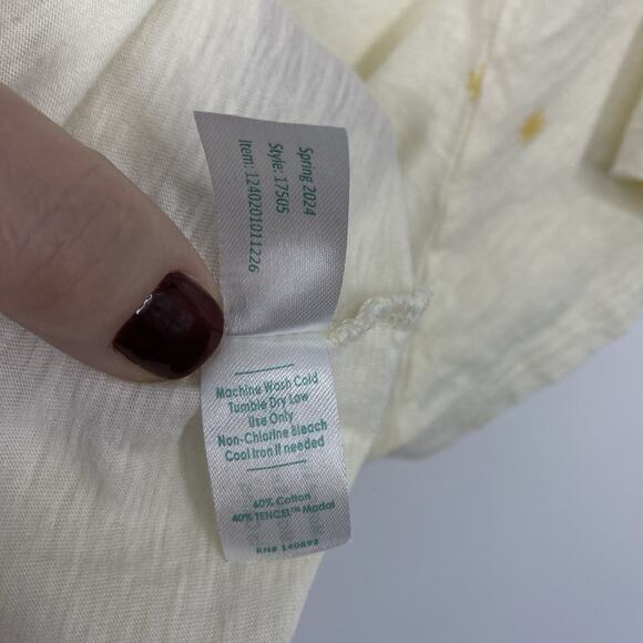 Marine Layer White Tee with Yellow sunshines - Picture 5 of 10